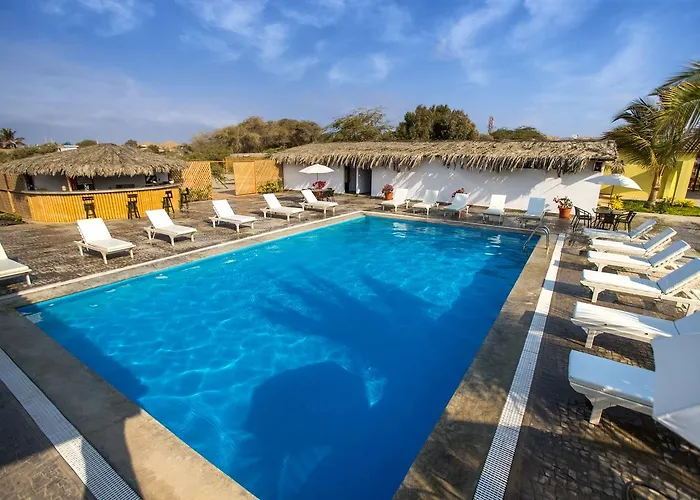 Organos Beach Bungalows & Suites